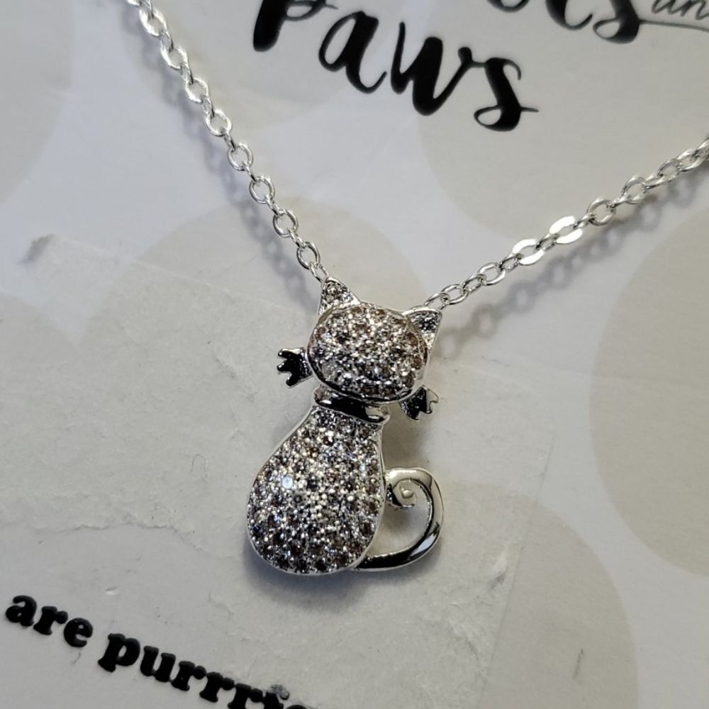 Silver tone kitty cat pendant necklace